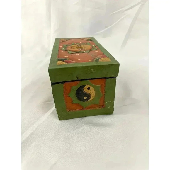 VTG Carved Hand Painted Wooden Box Sun Folk Art Design Green Orange Boho - Picture 7 of 12